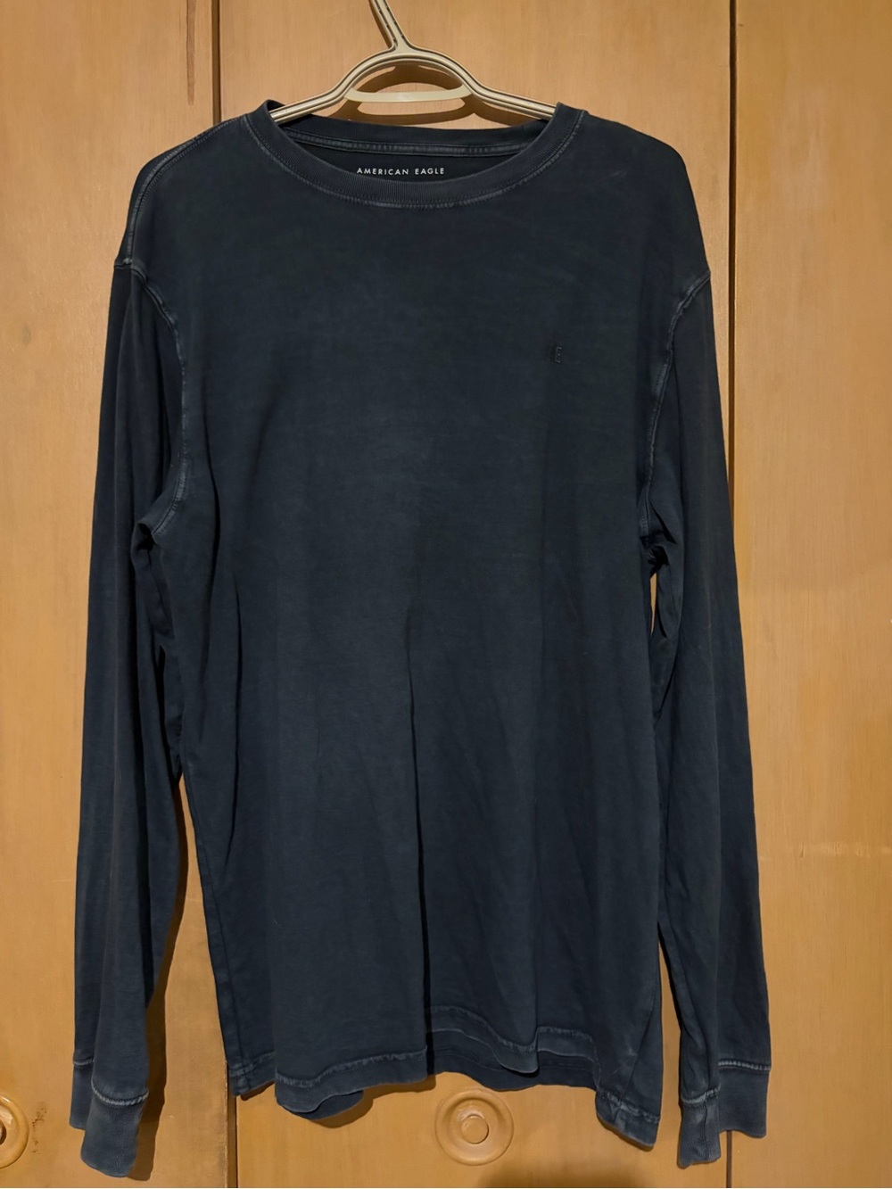 American Eagle Outfitters Long-Sleeve Crewneck Shirt - Black